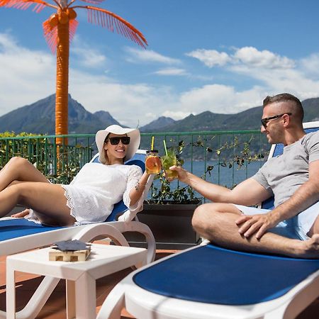 Hotel Caribe - Garda Lake Collection Бренцоне сул Гарда Екстериор снимка