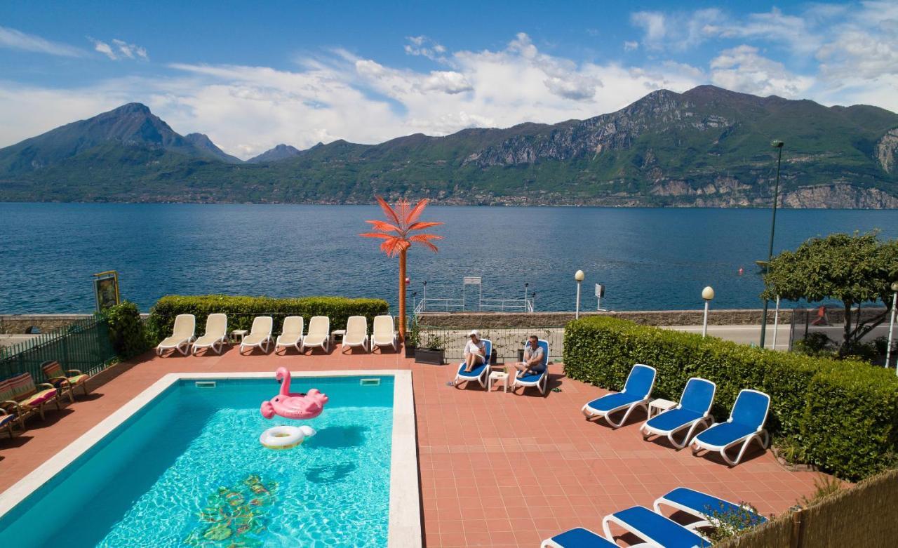 Hotel Caribe - Garda Lake Collection Бренцоне сул Гарда Екстериор снимка