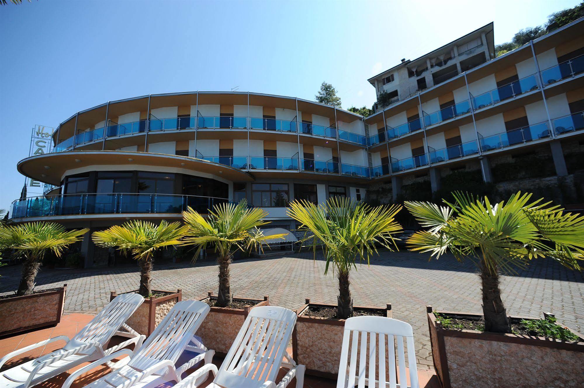 Hotel Caribe - Garda Lake Collection Бренцоне сул Гарда Екстериор снимка